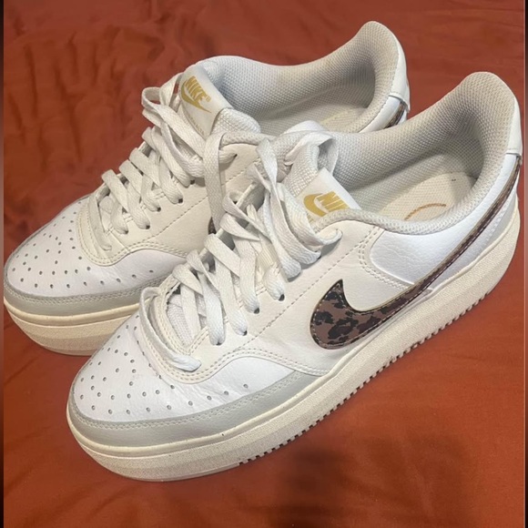 Women’s Nike court vision Alta - Picture 3 of 3